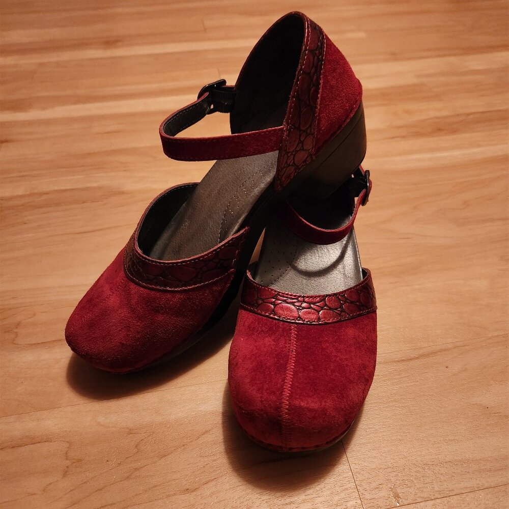 Dansko suede sandals